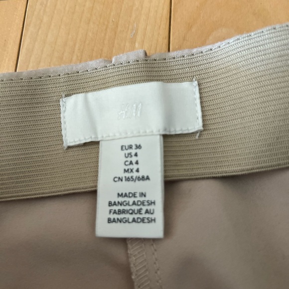 3 for $15 H&M pants size 4 - Picture 2 of 3